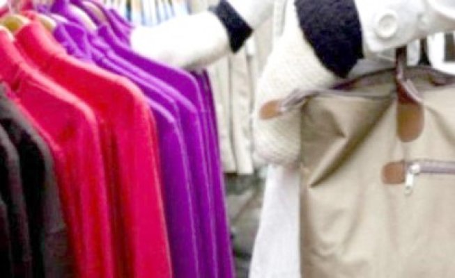 Prinsă la furat dintr-un magazin din Năvodari